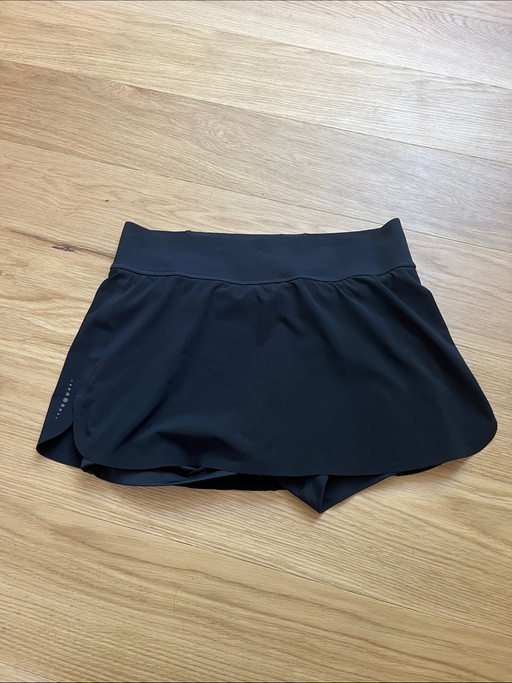 Title Nine Women's Bonded Ultralite Running Skort- Black size S